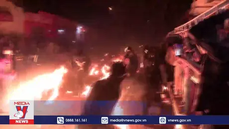 Độc đáo lễ hội ném cầu lửa tại El Salvador