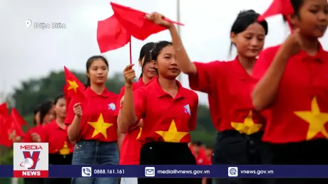 Khai giảng năm học mới ở vùng biên giới Nậm Pồ