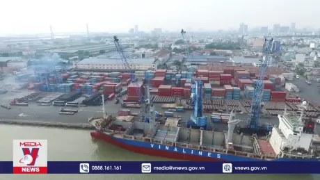 Thương mại hàng hóa toàn cầu tiếp tục đà phục hồi