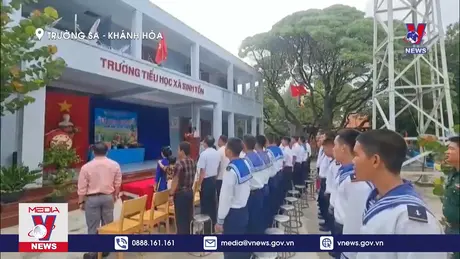 Khai giảng năm học mới ở huyện đảo Trường Sa
