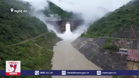 Thuỷ điện lớn nhất Bắc Trung bộ điều tiết xả nước qua tràn trước khi bão số 3 vào đất liền
