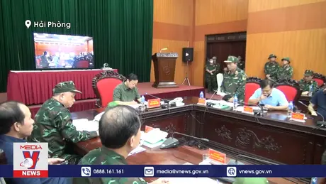 Phó Thủ tướng Trần Hồng Hà họp sở chỉ huy tiền phương