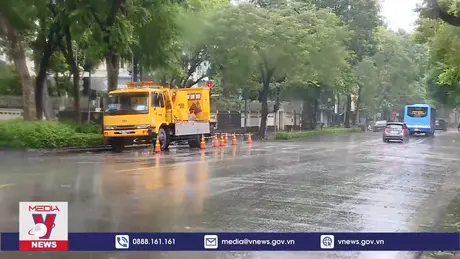 Hà Nội dừng toàn bộ tàu điện, xe buýt