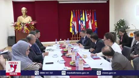 Việt Nam chuyển giao vai trò Chủ tịch Ủy ban ASEAN tại Paris cho Brunei