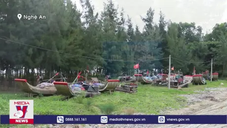 Nghệ An triển khai ứng phó triều cường, sóng lớn