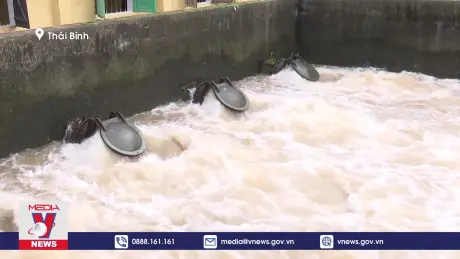 Kiểm tra công tác khắc phục hậu quả của bão tại Thái Bình