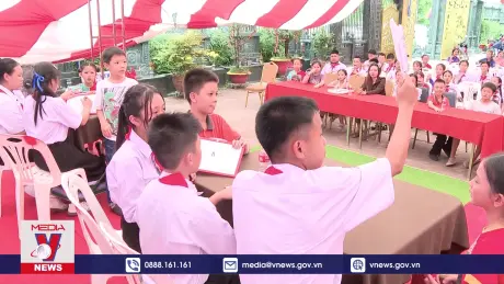 Tôn vinh tiếng Việt tại Lào năm 2024