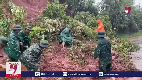 Đã có 104 người tử vong và mất tích do bão, lũ cuốn và sạt lở đất
