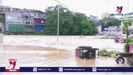 Ngập lụt, sạt lở tàn phá các tỉnh phía Bắc