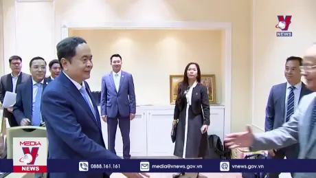 Chủ tịch Quốc hội tiếp các doanh nghiệp Việt tại Nga