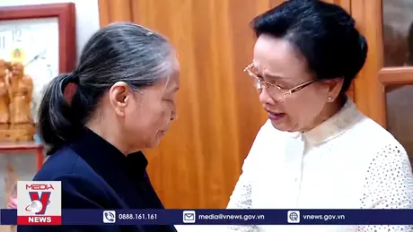 Phu nhân Tổng Bí thư, Chủ tịch nước Lào thăm Phu nhân cố Tổng Bí thư Nguyễn Phú Trọng