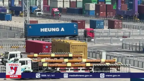 Thương mại hàng hóa của Trung Quốc tiếp tục tăng trưởng