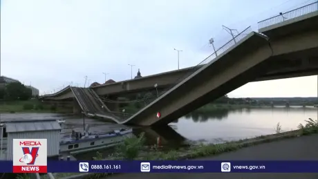 Đức điều tra nguyên nhân vụ sập cầu Carola