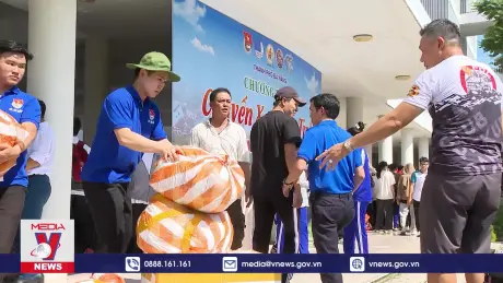 Chuyến xe nghĩa tình chung tay hỗ trợ miền Bắc bị thiệt hại do bão lũ