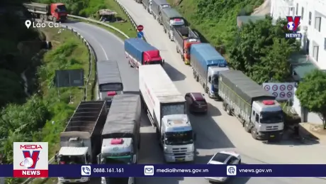 Không để mưa lũ ảnh hưởng tới giao thương hàng hóa