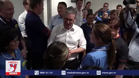 Thủ tướng Anh cam kết thực hiện kế hoạch 10 năm về y tế