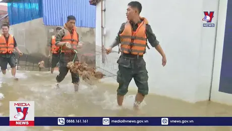 Tình quân dân trong cơn lũ