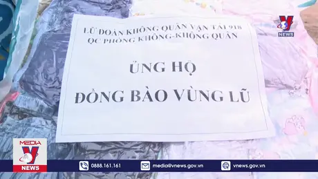 Trực thăng tiếp tục đưa nhiều tấn hàng hóa đến Cao bằng