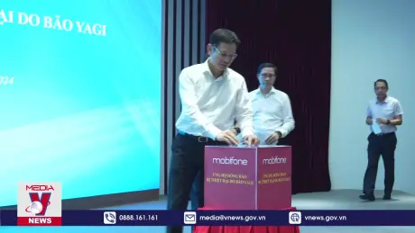 MobiFone hoàn thành đợt một hỗ trợ thuê bao vùng bão lũ