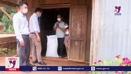 Xuất cấp gạo hỗ trợ học sinh tại 40 địa phương