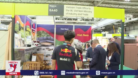 Đồ gỗ Việt lần đầu có mặt tại hội chợ ngoại thất sân vườn lớn nhất Anh