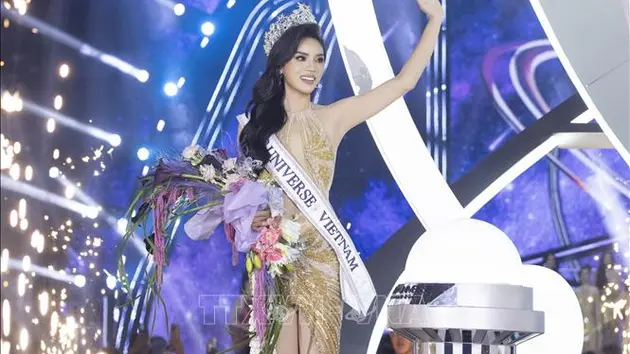 Nguyễn Cao Kỳ Duyên đăng quang Miss Universe Vietnam 2024