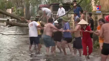 Việt Nam - Góc nhìn từ thế giới: Kiên cường trước bão lũ