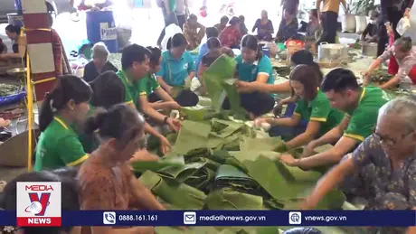 Đồng Tháp mang yêu thương đến với đồng bào vùng bão lũ