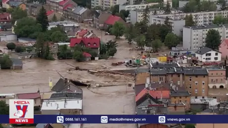 Lũ lụt tàn phá Trung Âu