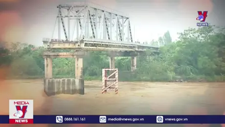Ngành giao thông nỗ lực tái thiết sau bão lũ