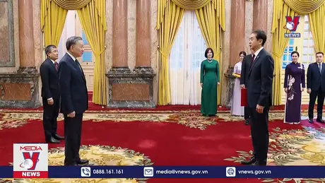 Tổng Bí thư, Chủ tịch nước tiếp Đại sứ Trung Quốc trình Quốc thư