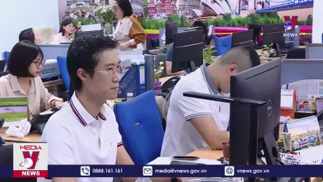 Mở bán vé máy bay Tết Nguyên đán 2025