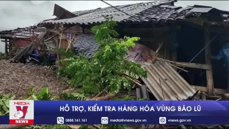 Hỗ trợ, kiểm tra hàng hóa vùng bão lũ