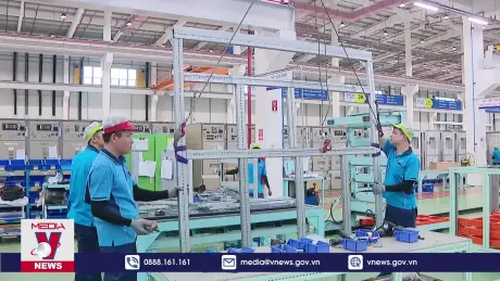 Đưa nhà máy về tỉnh thu hút lao động