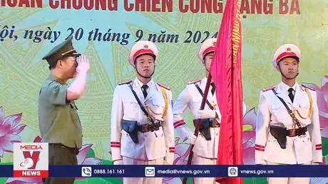 Trung đoàn 600 đón nhận Huân chương Chiến công hạng Ba