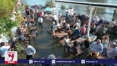 Trải nghiệm thú vị với quán bar thủy triều