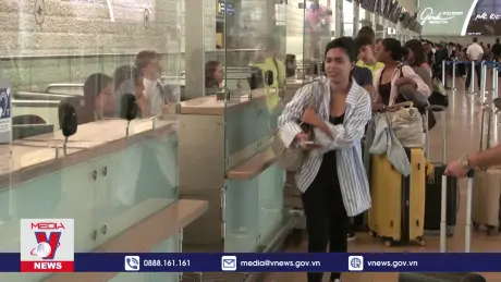 Nhiều hãng hàng không hủy bay đến Trung Đông