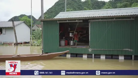 Người dân vùng “rốn lũ” Quảng Bình chủ động ứng phó với ngập lụt