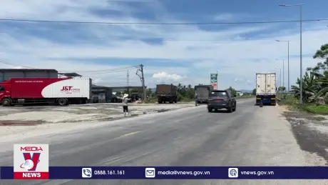 Người dân bức xúc vì tình trạng nước thải gây ô nhiễm môi trường