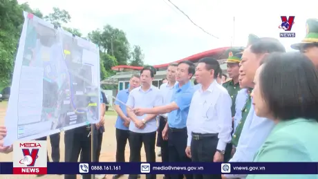 Phó Thủ tướng Chính phủ Hồ Đức Phớc khảo sát cửa khẩu thông minh