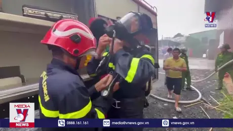 Gia Lai nỗ lực dập tắt cháy lớn tại Chùa Vạn Phật