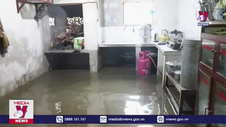 Ngập lụt trên diện rộng, người dân hốt hoảng chạy lũ trong đêm