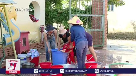 Hà Nội còn 20 trường chưa thể dạy học trực tiếp sau bão