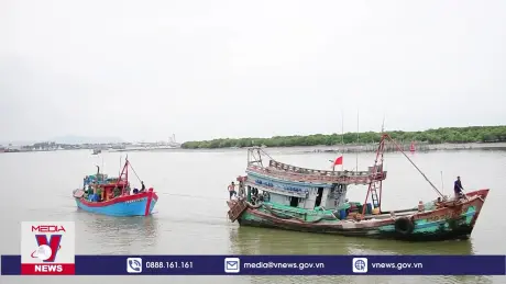 Bắt giữ 3 phương tiện khai thác thủy sản bất hợp pháp