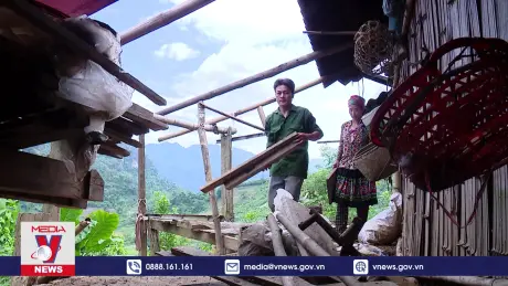 Tạo sinh kế, tái thiết sau lũ