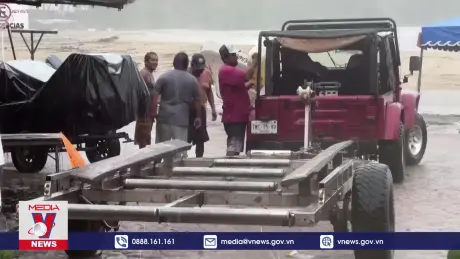 Mexico gấp rút chuẩn bị ứng phó bão John