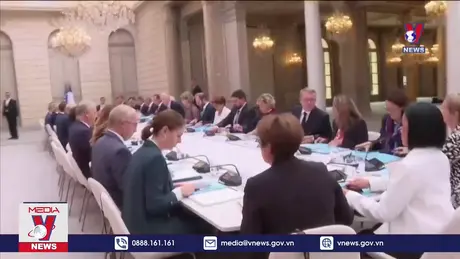 Nội các mới của Pháp nhóm họp lần đầu