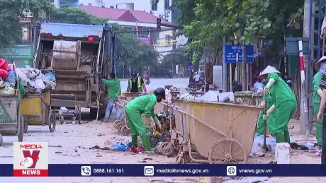 Thành phố Yên Bái xử lý môi trường sau bão lũ