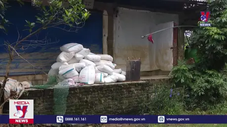 Xem xét giãn, hoãn nợ cho hộ nghèo vùng lũ