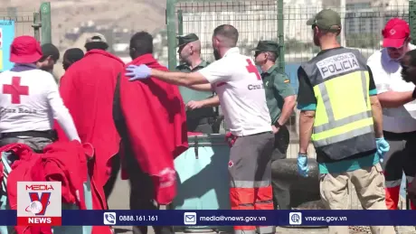 Tây Ban Nha giải cứu hàng chục người di cư